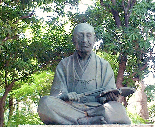 Statue of Chikamatsu Monzaemon