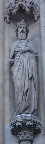 Statue of Guntram I of Orléans