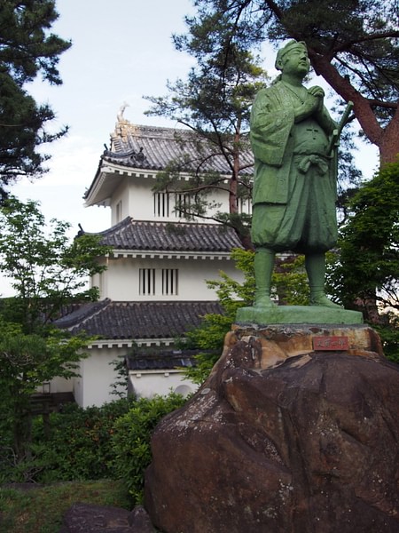 Statue of Amakusa Shiro at Shimabara Castle (by Nicolas R., CC BY-NC-ND)