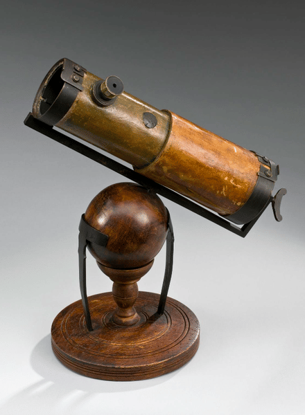 Isaac Newton 7 Mitolojiler.com Newton's Reflecting Telescope