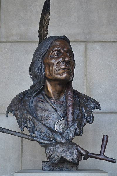 Red Cloud Bust