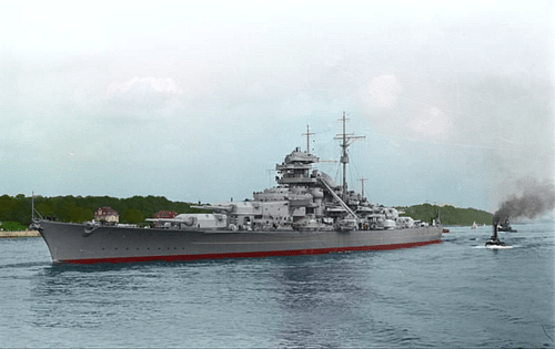 Bismarck at Sea (by Bundesarchiv, Bild 193-04-1-26, CC BY-SA)