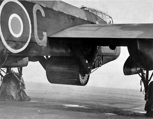 Lancaster Bomber - World History Encyclopedia