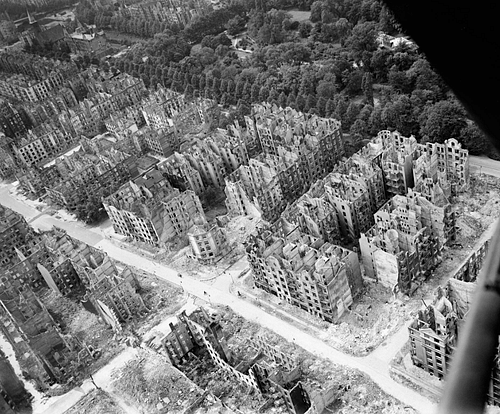 Burnt-out Hamburg Buildings, Operation Gomorrah (by J. Dowd, Public Domain)