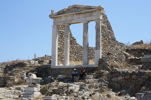 Temple of Isis, Delos