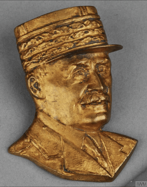 Pétain Pin Badge