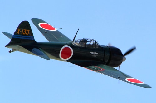 Mitsubishi A6M Zero in Flight (by Airwolfhound, CC BY-SA)