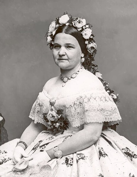 Mary Todd Lincoln, 1861