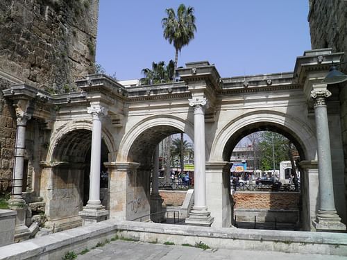 Gate of Hadrian,  Antalya