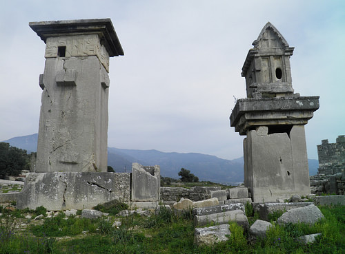 Lycian tombs, Xanthos (by Carole Raddato, CC BY-SA)
