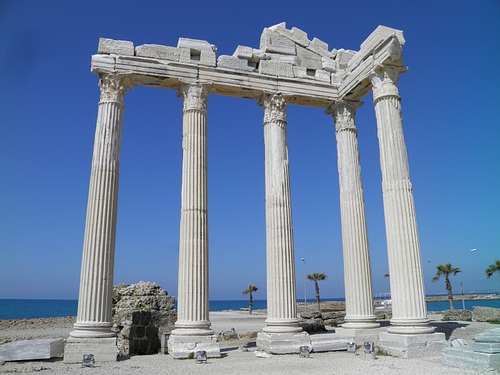 Columns, Temple of Apollo, Side