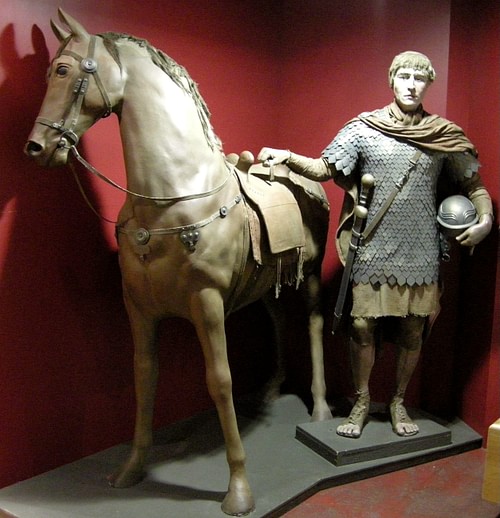 Roman Cavalryman Reconstruction (by wikipedia User: Storye book, CC BY)