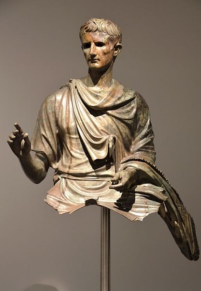 Equestrian statue of Augustus