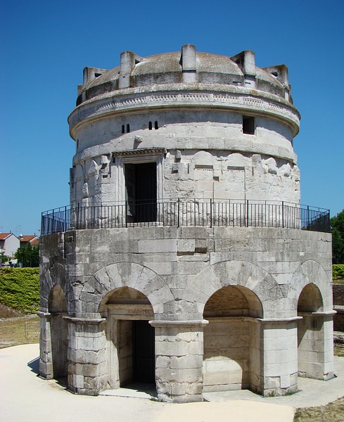 Mausoleum of Theodoric, Ravenna (by F. Tronchin, CC BY-NC-SA)