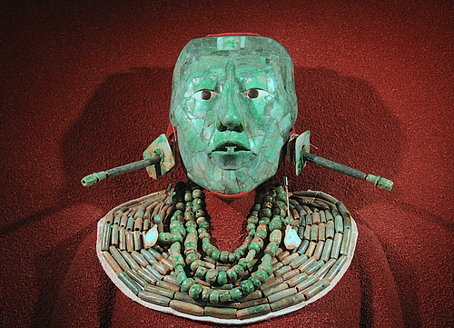 Jade Death Mask of Kinich Janaab Pakal (by Gary Todd, Public Domain)