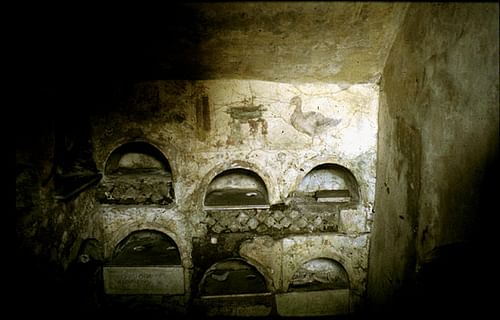 Fresco of Duck and Tripod, Columbarium 3, Vigna Codini