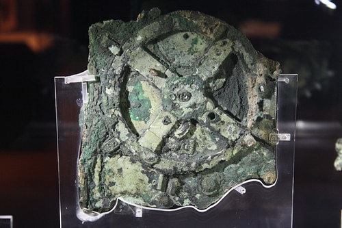 Antikythera Mechanism (by Mark Cartwright, CC BY-NC-SA)