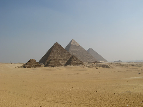 The Pyramids of Giza Panorama (by dungodung, CC BY-SA)