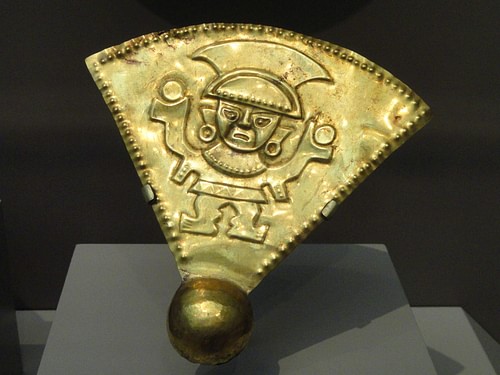Chimu Gold Rattle (by Daderot, Public Domain)