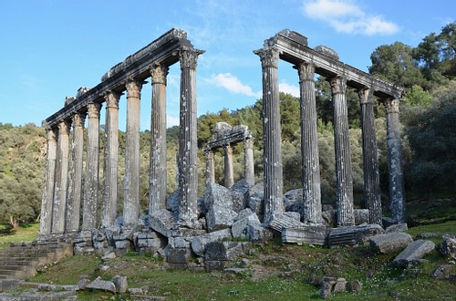 Temple of Zeus, Euromos