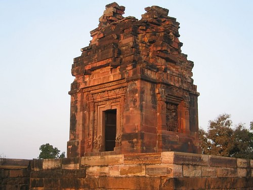 Dashavatara Temple, Deogarh (by Byron Aihara, CC BY-SA)