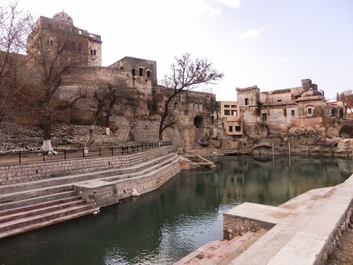 Sacred Pool, Katas Raj Temples, Pakistan