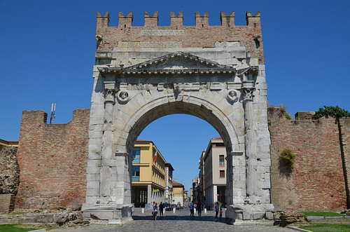 Arch of Augustus, Rimini