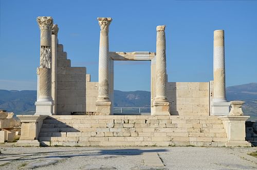 Roman Temple Front, Laodicea (by Carole Raddato, CC BY-NC-SA)