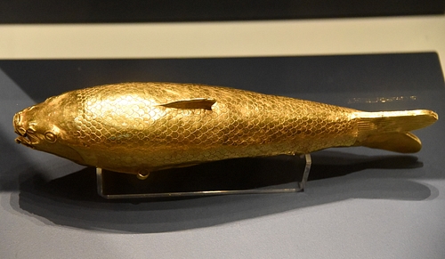 Gold Vessel in the Form of a Fish