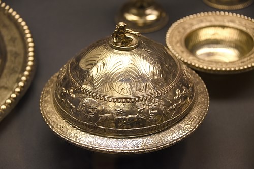 Flanged Bowl & Cover from The Mildenhall Treasure (by Osama Shukir Muhammed Amin, Copyright)