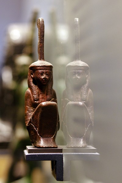 Ma'at Figurine, Louvre (by Jacques Pasqueille, CC BY-NC-ND)