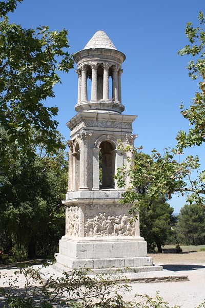 Mausoleum, Glanum