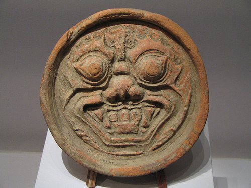 Goguryeo Roof Tile (by Pressapochista, CC BY-SA)