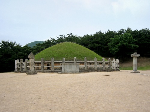 Tomb of Kim Yu-sin, Gyeongju