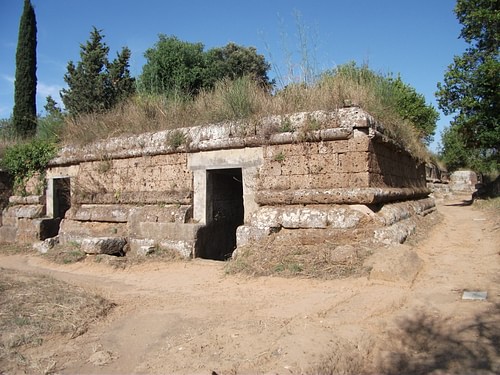 Etruscan Square Tomb, Cerveteri (by Johnbod, CC BY-SA)