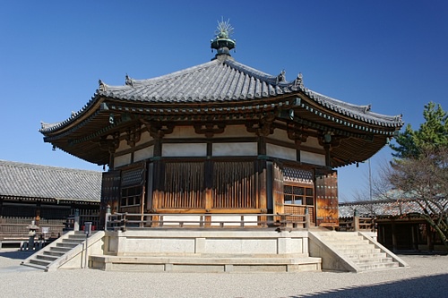 Hall of Dreams, Horyuji (by 663highland, CC BY-SA)