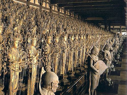 1000 Kannon Statues, Sanjusangendo (by Christophe, CC BY-NC-ND)