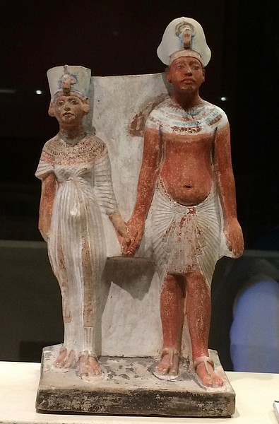 Akhenaten & Nefertiti