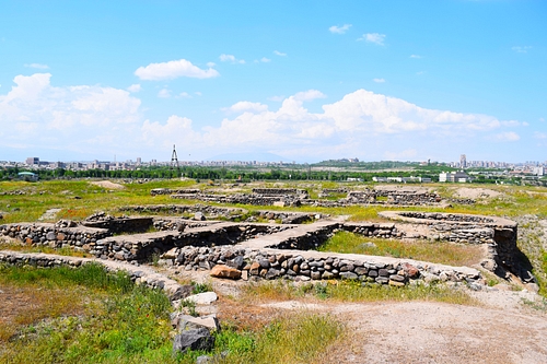 Shengavit Ruins (by James Blake Wiener, CC BY-NC-SA)