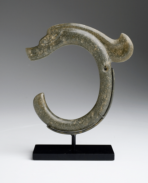 Ejderhalar 10 Mitolojiler.com Hongshan Jade Dragon