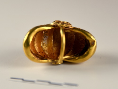 Interior, Gold Earring from Ur III
