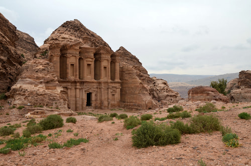 Nebati Krallığı ve Nebatiler 6 Mitolojiler.com The Monastery in Petra