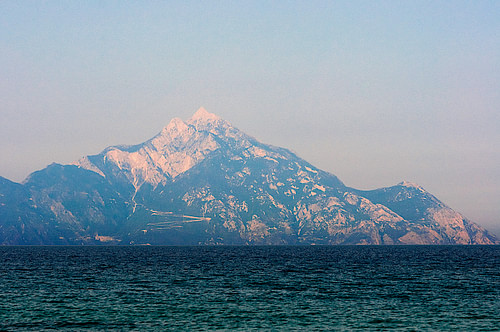 Mount Athos (by Horia Varlan, CC BY)