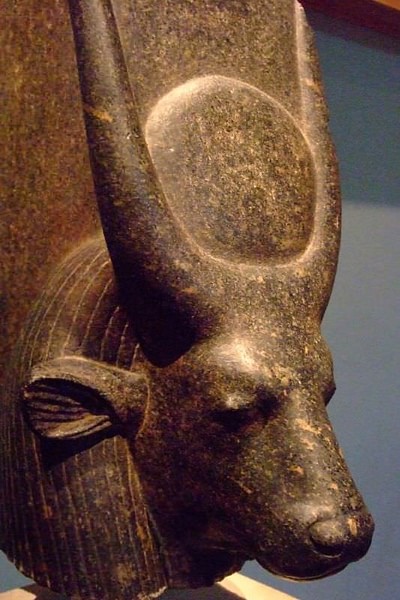 Hathor (by Mary Harrsch (Photographed at the Metropolitan Museum of Art), CC BY-NC-SA)