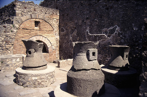 A Pompeii Bakery (by Penn State Libraries Pictures Collection, CC BY-NC-SA)