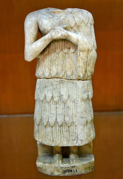 Statue of a Sumerian Female from Khafajah [Front View]