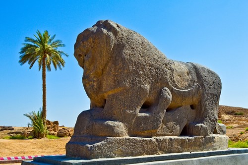 Lion of Babylon Statue