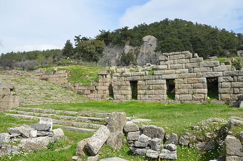 Propylon, Labraunda