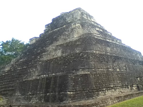 Temple 1 at Chacchoben (by Betsy Mark, CC BY-NC-SA)