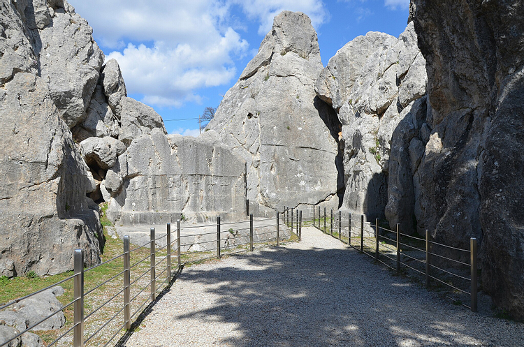 Yazilikaya Hittite Rock Sanctuary, Overview of Chamber A